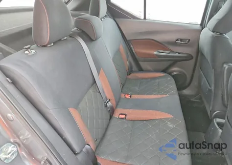 2018 Nissan Kicks S z USA, uszkodzony, nr VIN 3N1CP5CUXJL510089